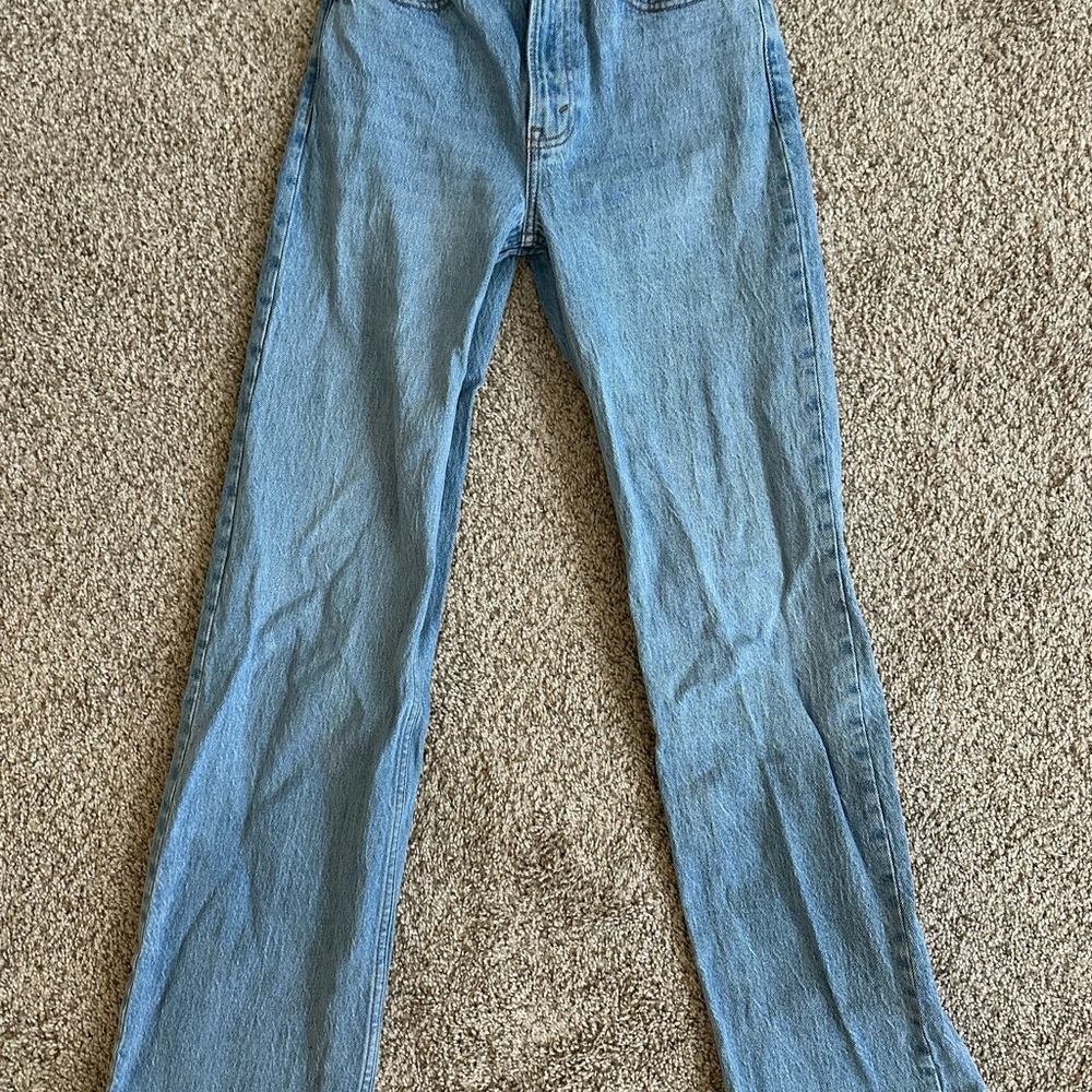 Abercrombie & Fitch The ‘90s Relaxed Jean High Rise - Picture 2 of 4